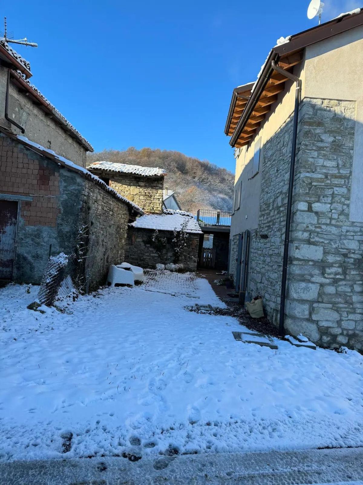 فيلا Casa Del Giglio A Cadelmonte Valle  المظهر الخارجي الصورة